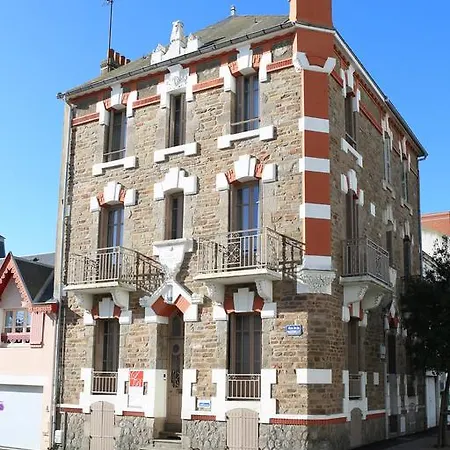 Les Bruyeres Nocleg ze śniadaniem Les Sables-dʼOlonne